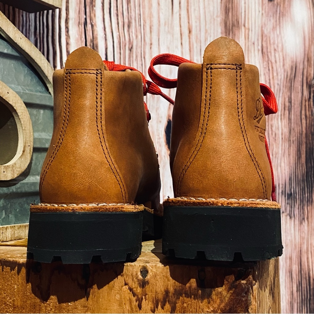 Danner Mountain Light Cascade Boots - Picture 5 of 12